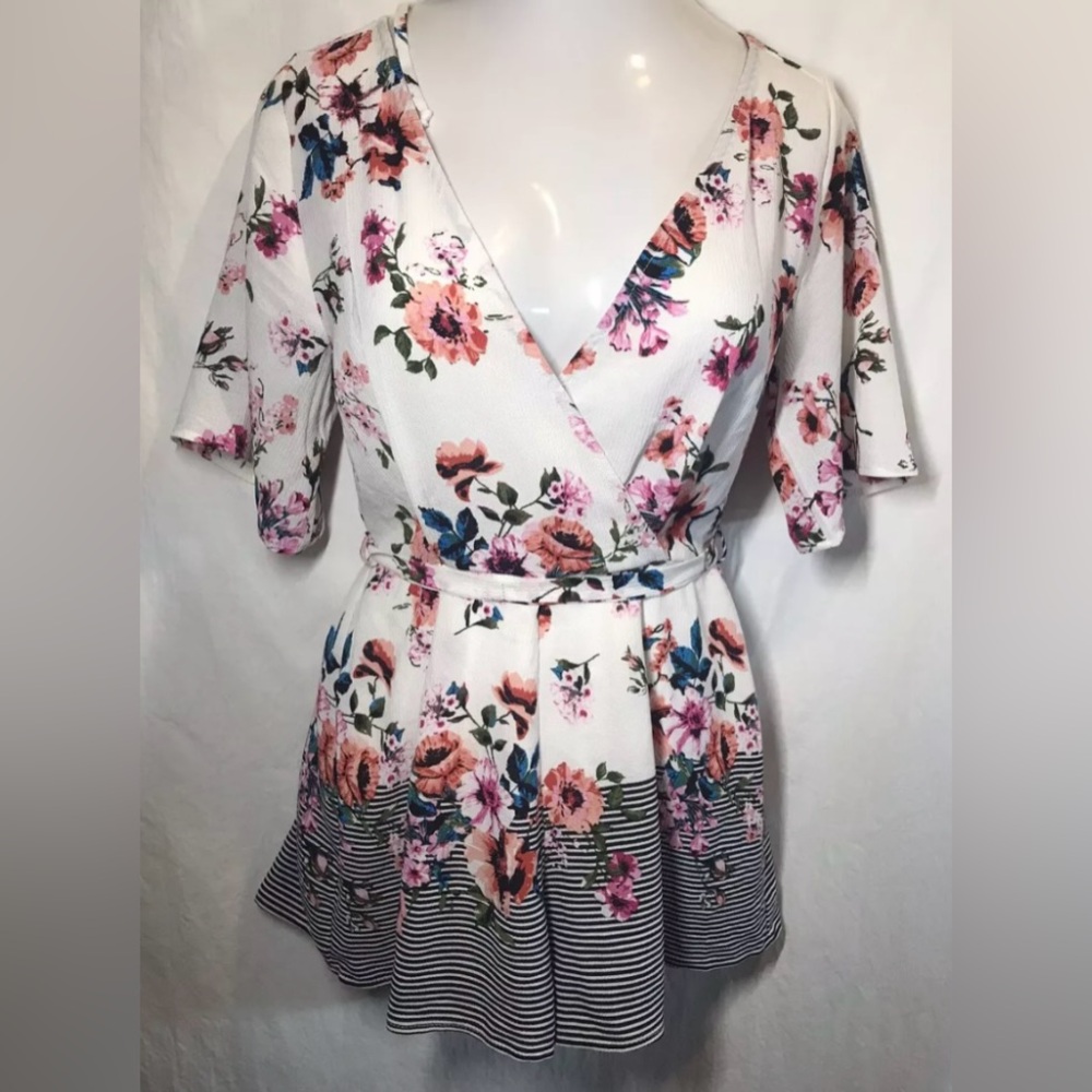 Three pink hearts New without tags size large junior romper